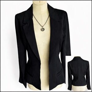Aqua Women's Classic Black Blazer like new. XS